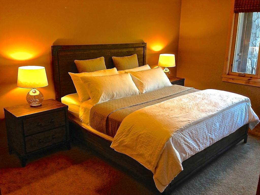 Luxury Canmore Vacations Extérieur photo